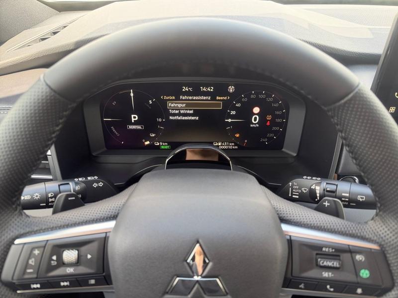 Mitsubishi Outlander · S-AWC Top · Bild 12