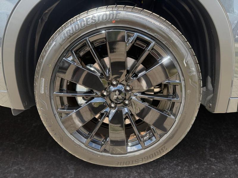 Mitsubishi Outlander · S-AWC Top · Bild 15