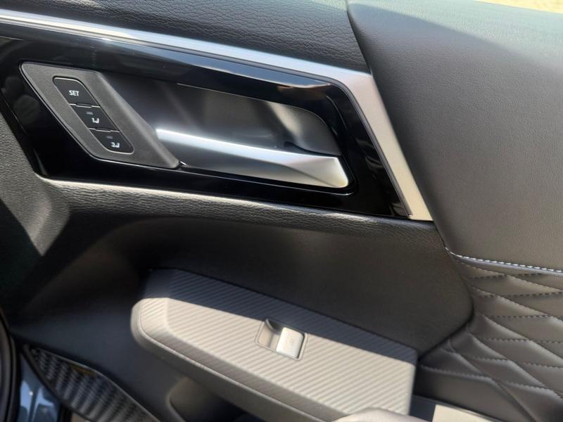 Mitsubishi Outlander · S-AWC Top · Bild 24