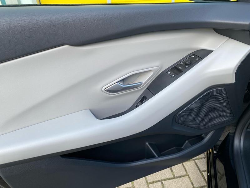 Ford Capri · Select · Bild 16
