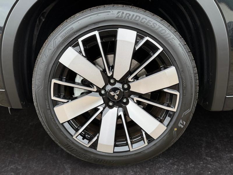 Mitsubishi Outlander · S-AWC Top · Bild 15