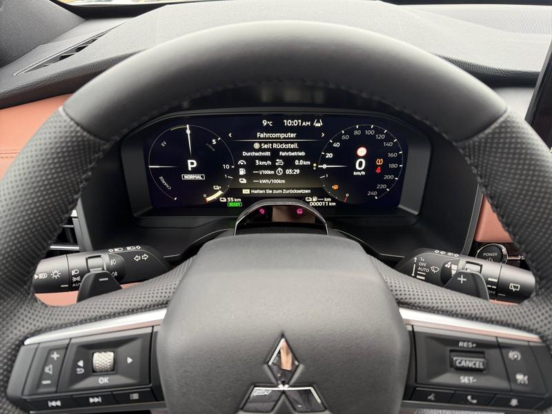Mitsubishi Outlander · S-AWC Top · Bild 12
