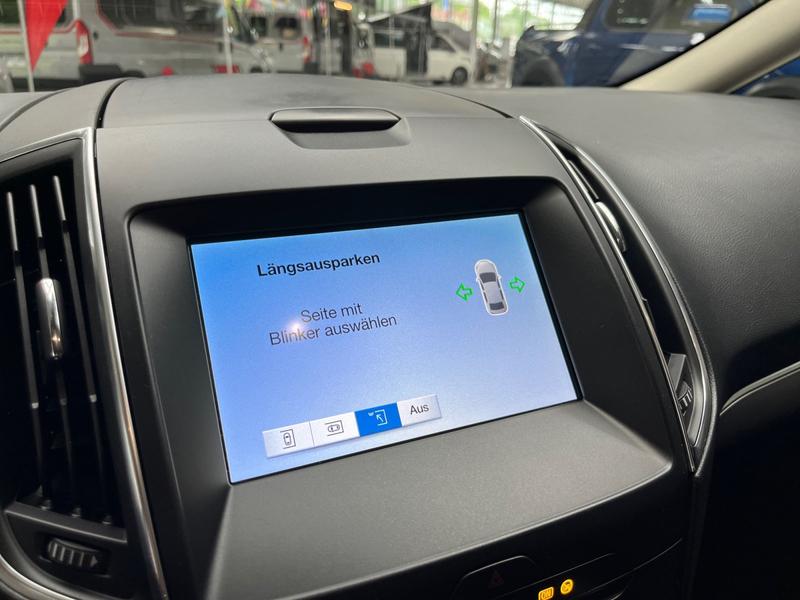Ford S-Max · Titanium · Bild 23