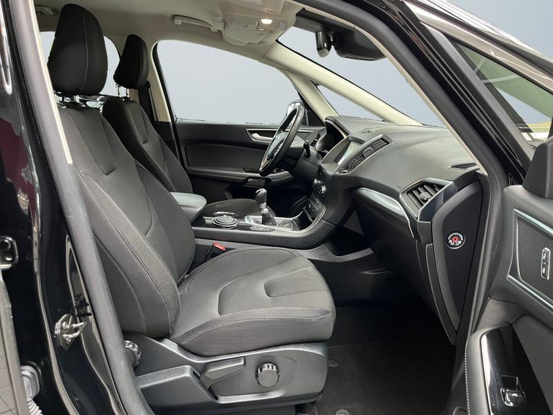 Ford S-Max · Titanium · Bild 10