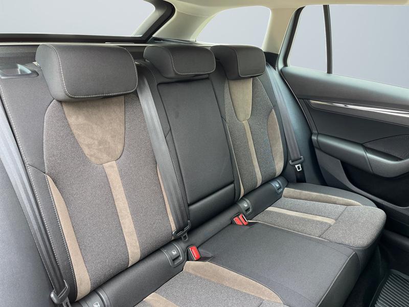Skoda Octavia · Scout · Bild 11