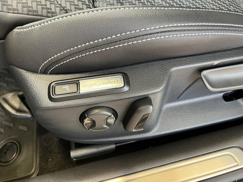 VW Passat Variant · R-Line · Bild 17