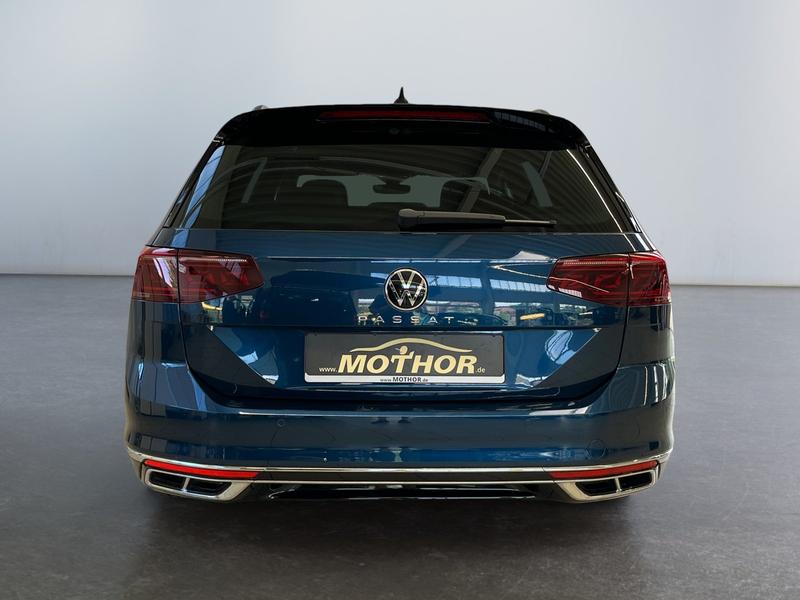 VW Passat Variant · R-Line