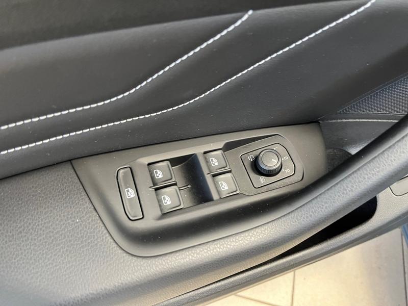 VW Passat Variant · R-Line · Bild 16