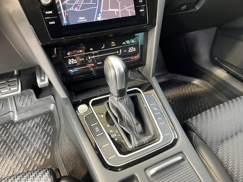 VW Passat Variant · R-Line · Bild 9