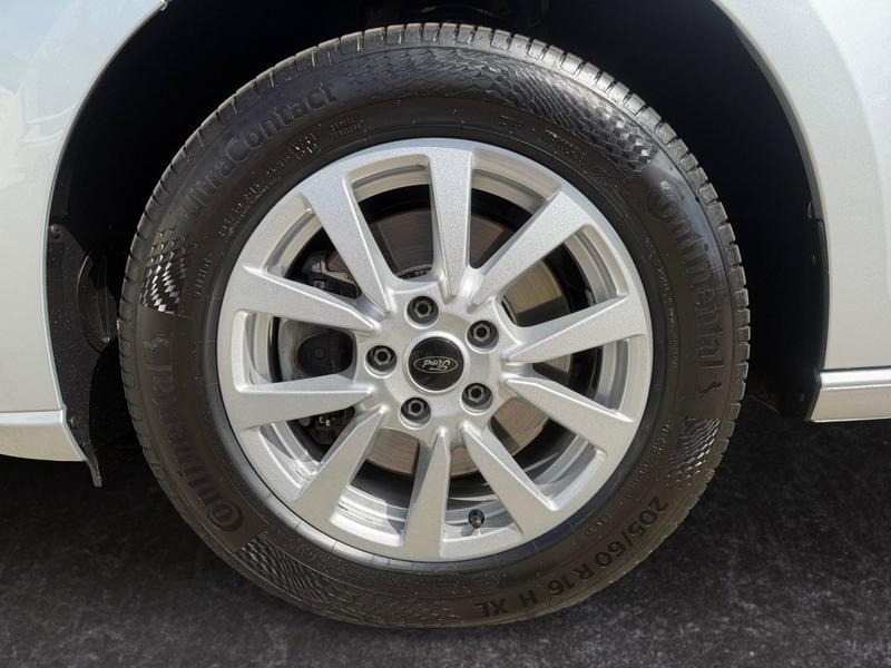 Ford Tourneo Connect · Titanium Grand L2 · Bild 15