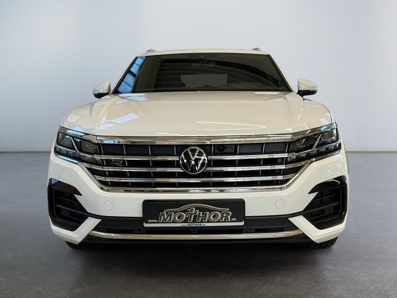 VW Touareg · R-Line