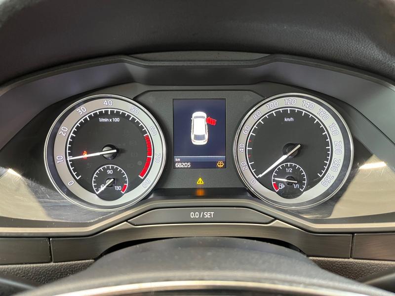 Skoda Superb · Ambition · Bild 12