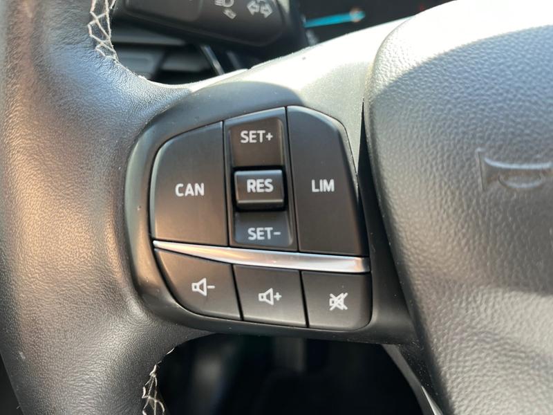 Ford Fiesta · Cool & Connect · Bild 17