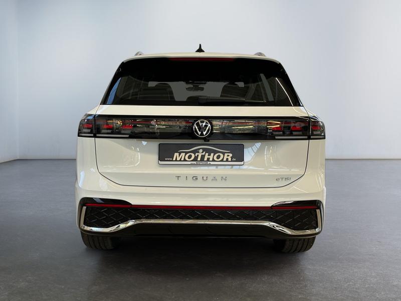VW Tiguan · R-Line