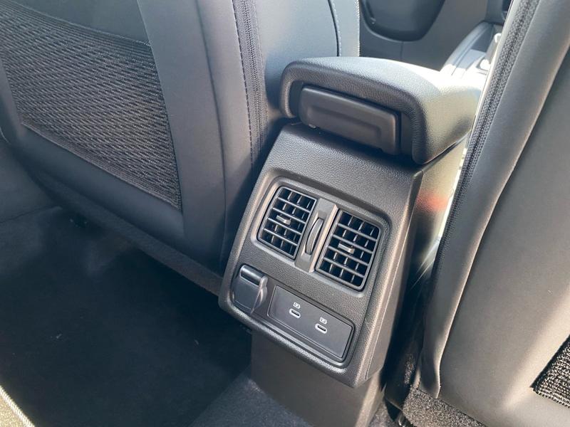 Mitsubishi Grandis · Intro Edition · Bild 24