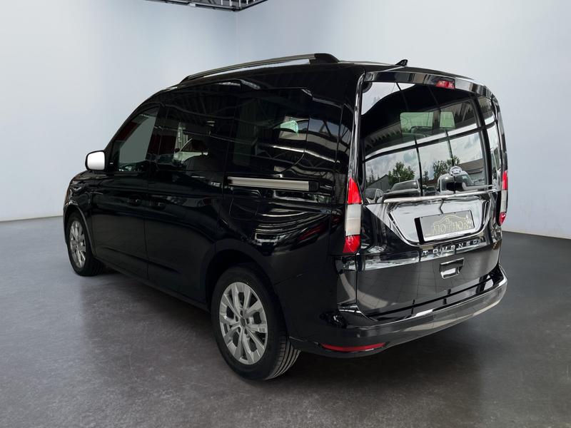 Ford Tourneo Connect · Titanium