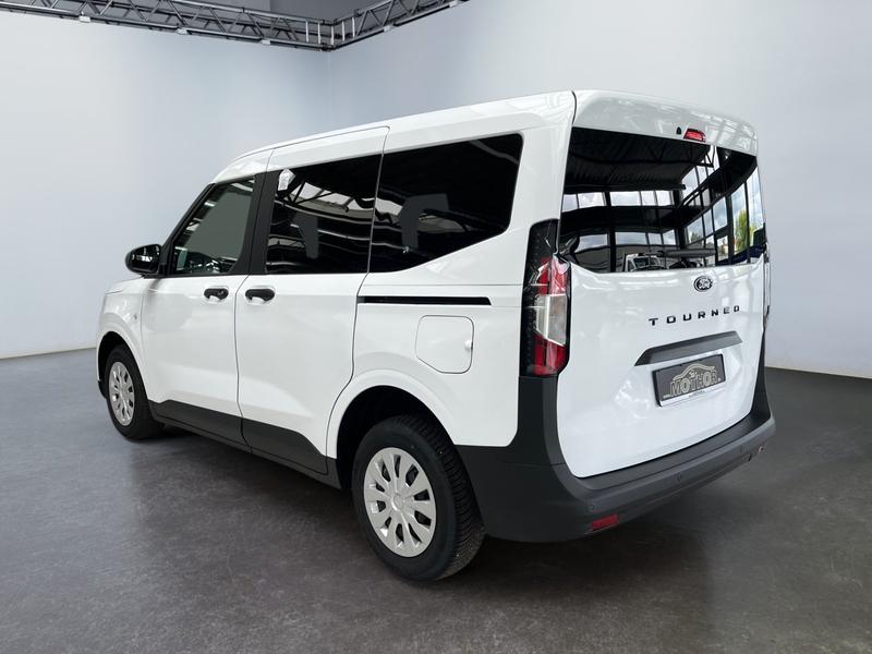 Ford Tourneo Courier · Trend