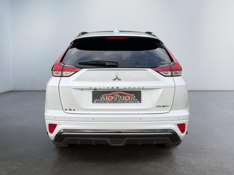 Mitsubishi Eclipse Cross · Top