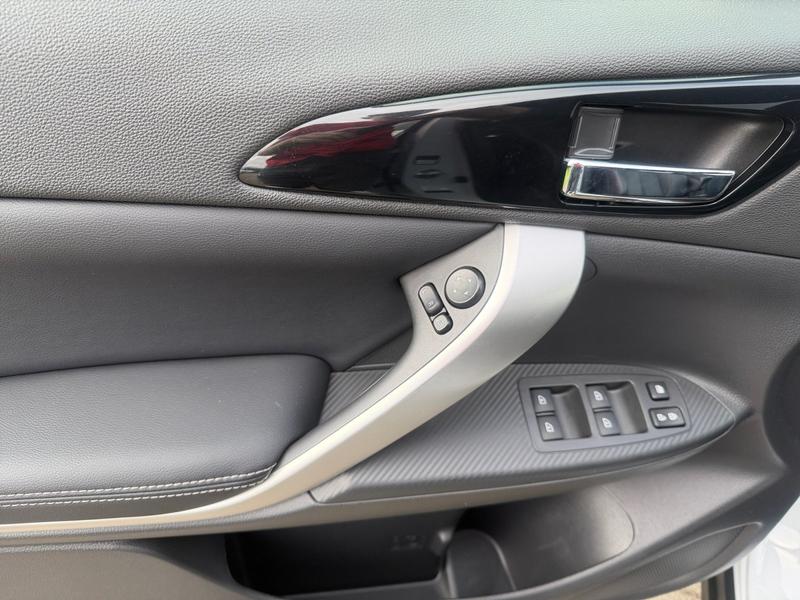 Mitsubishi Eclipse Cross · Top · Bild 16
