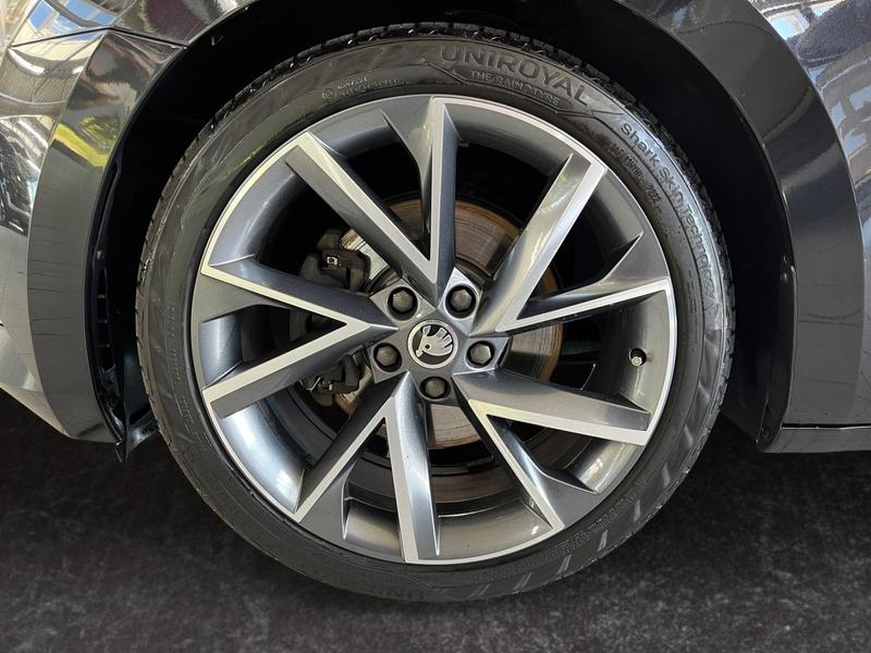 Skoda Superb · Sportline · Bild 15