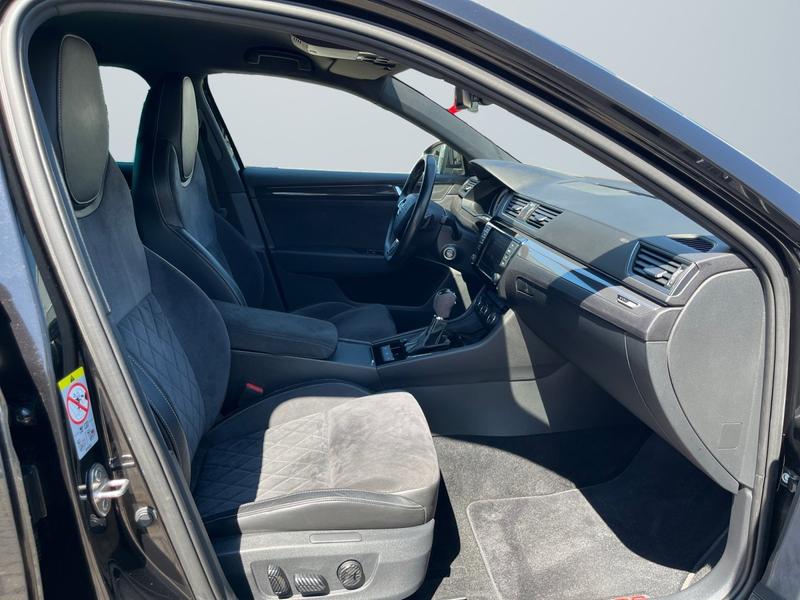 Skoda Superb · Sportline · Bild 10