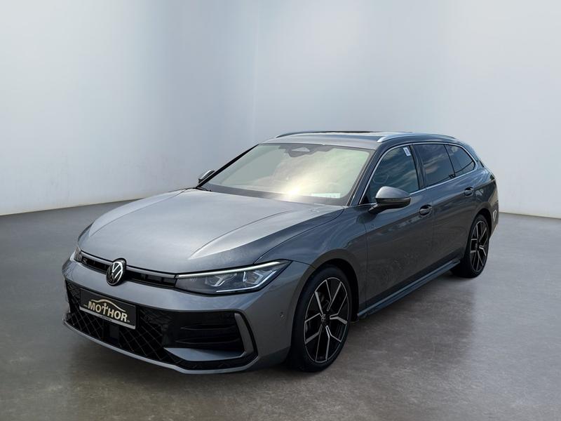 VW Passat Variant · R-line
