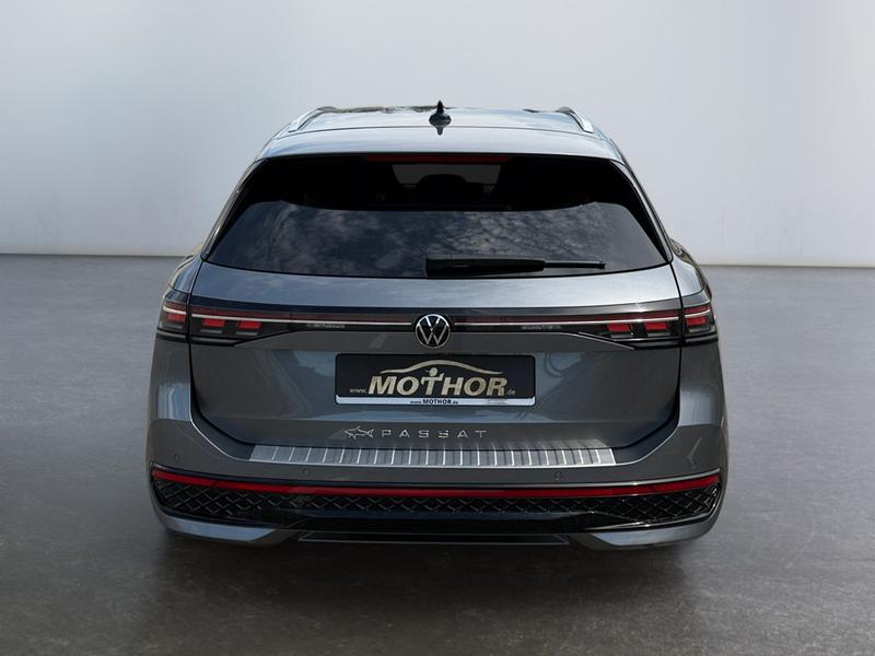 VW Passat Variant · R-line