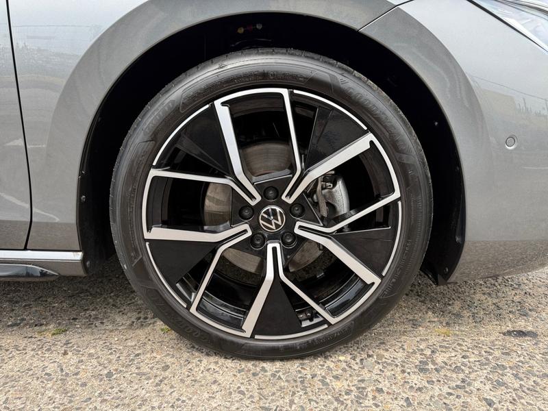 VW Passat Variant · R-line · Bild 14