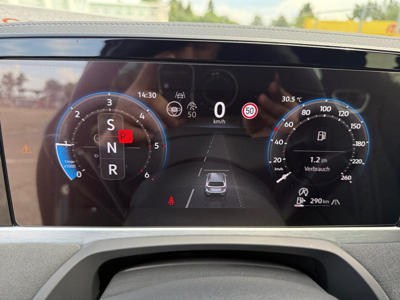 VW Passat Variant · R-line · Bild 11
