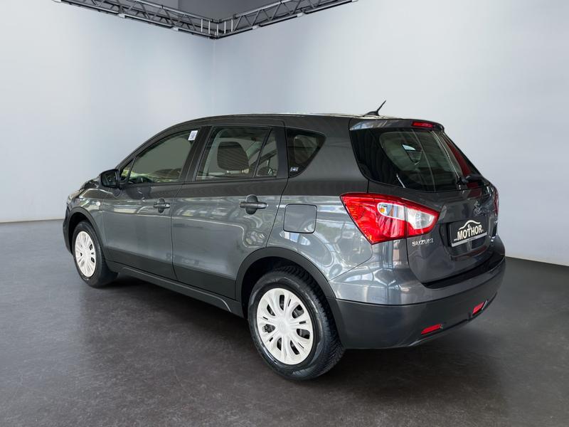 Suzuki SX4 S-Cross · Club