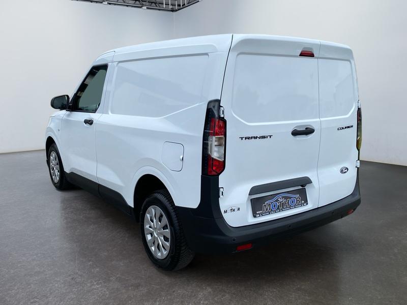 Ford Transit Courier · Trend