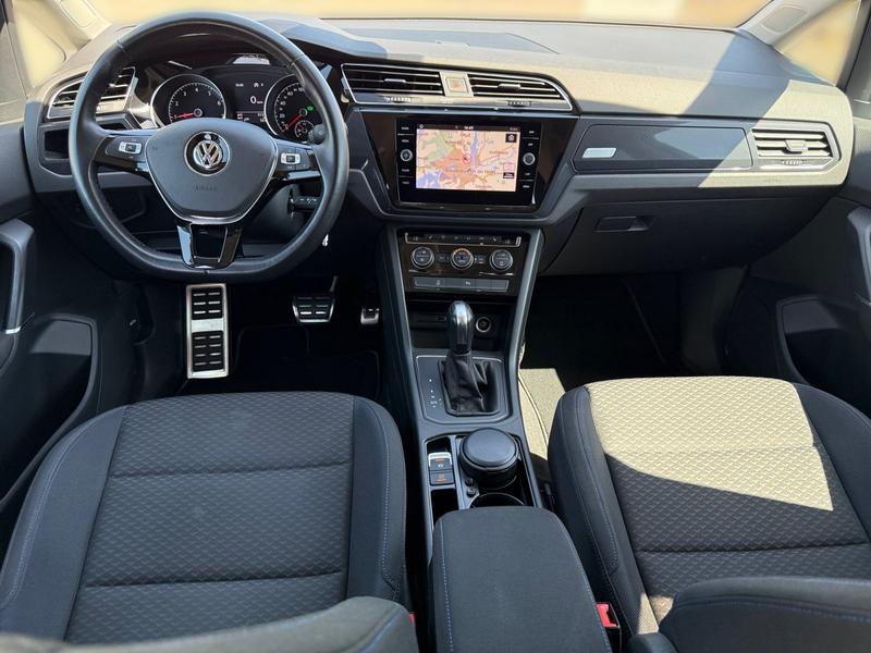 VW Touran · United