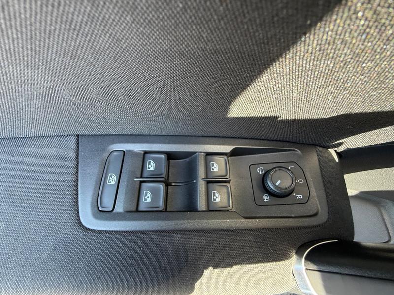 VW Touran · United · Bild 18