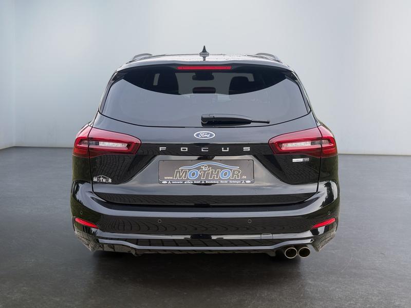 Ford Focus · ST-Line
