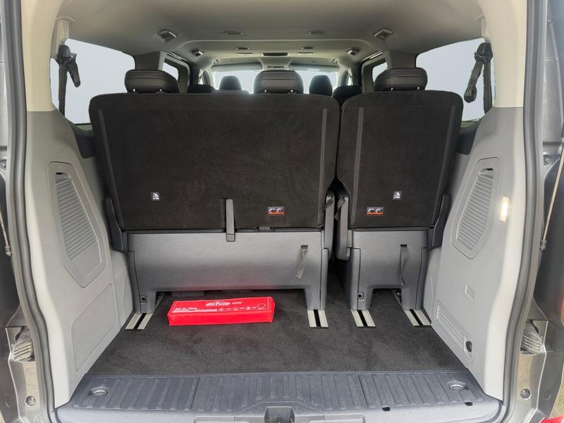 Ford Tourneo Custom · Titanium 320 L2 FWD · Bild 14