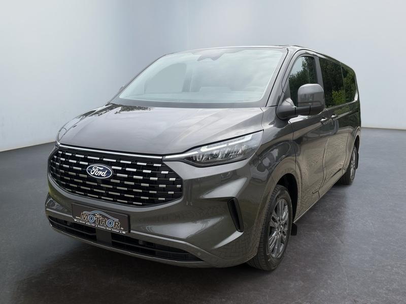 Ford Tourneo Custom · Titanium 320 L2 FWD