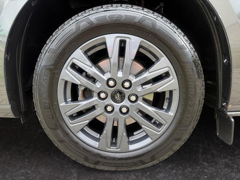 Ford Tourneo Custom · Titanium 320 L2 FWD · Bild 15
