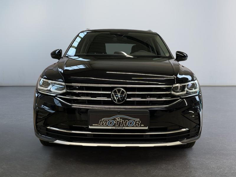 VW Tiguan · Elegance