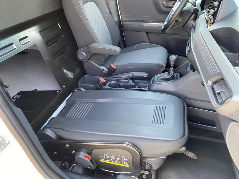 Ford Transit Courier · Trend · Bild 21