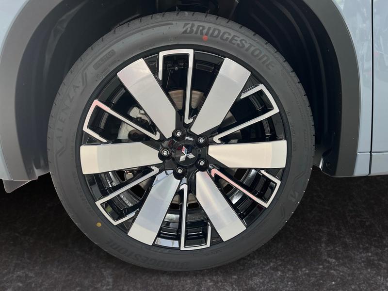 Mitsubishi Outlander · PHEV Top · Bild 15