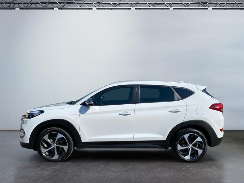 Hyundai TUCSON · blue Advantage