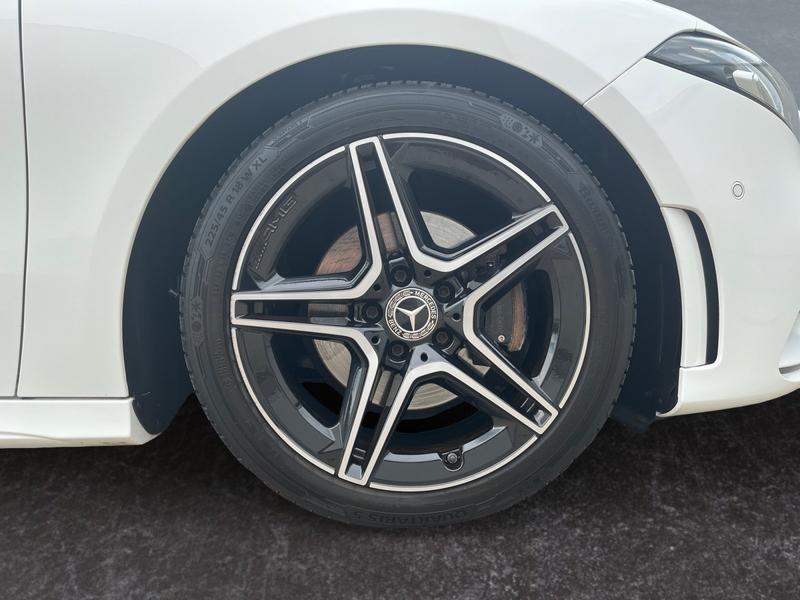 Mercedes-Benz A 180 · AMG Line · Bild 15