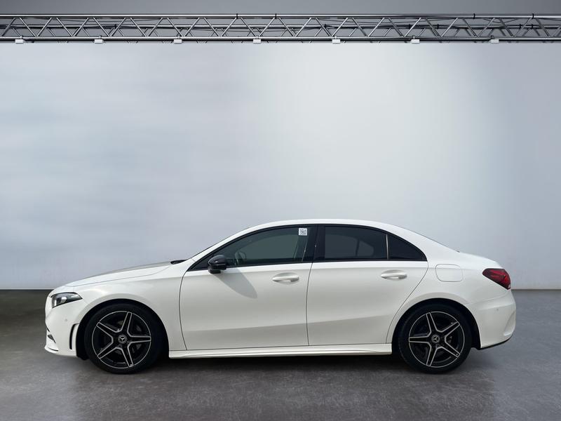 Mercedes-Benz A 180 · AMG Line