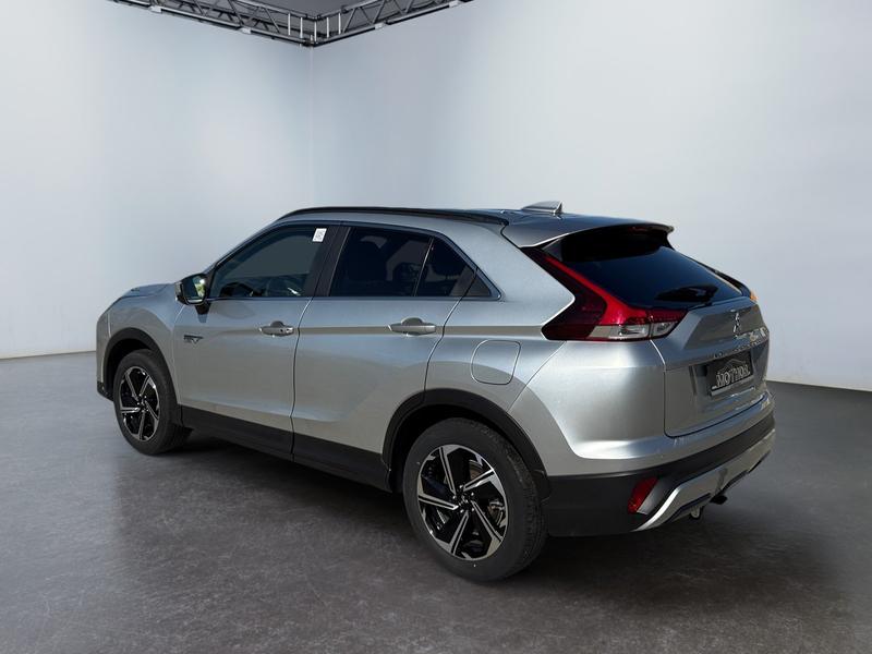 Mitsubishi Eclipse Cross · Plus