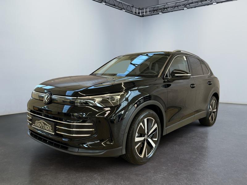 VW Tiguan · Elegance