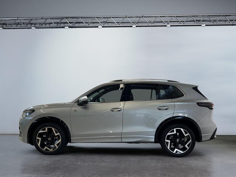 VW Tiguan · R-Line