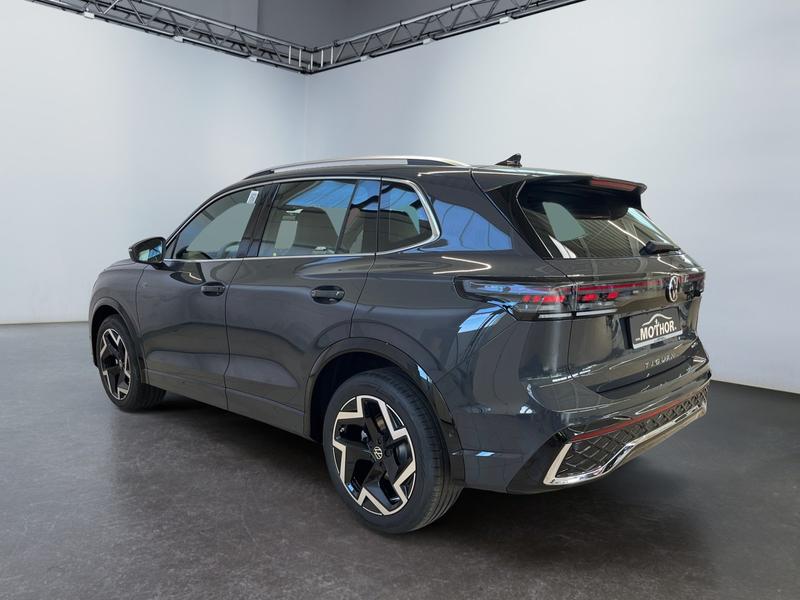 VW Tiguan · R-Line