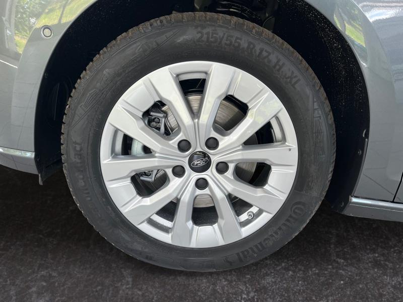 Ford Grand Tourneo · Titanium · Bild 15