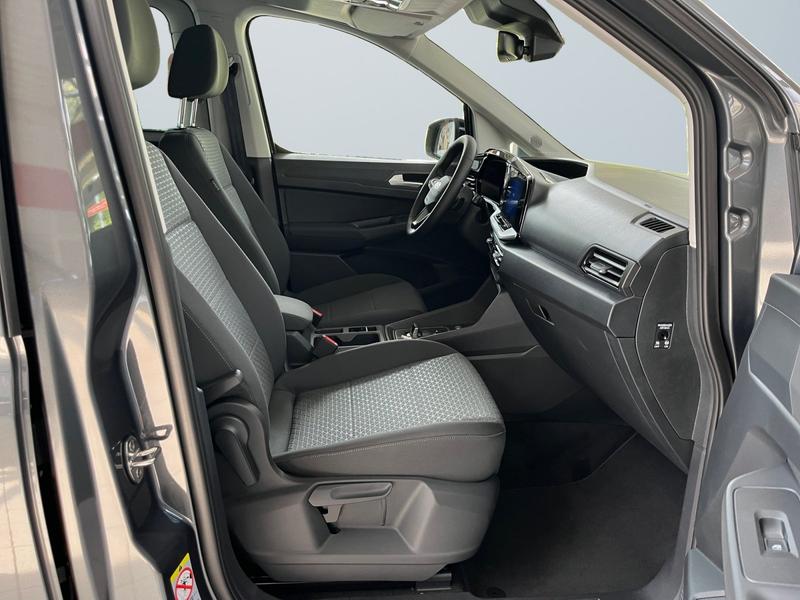 Ford Grand Tourneo · Titanium · Bild 10