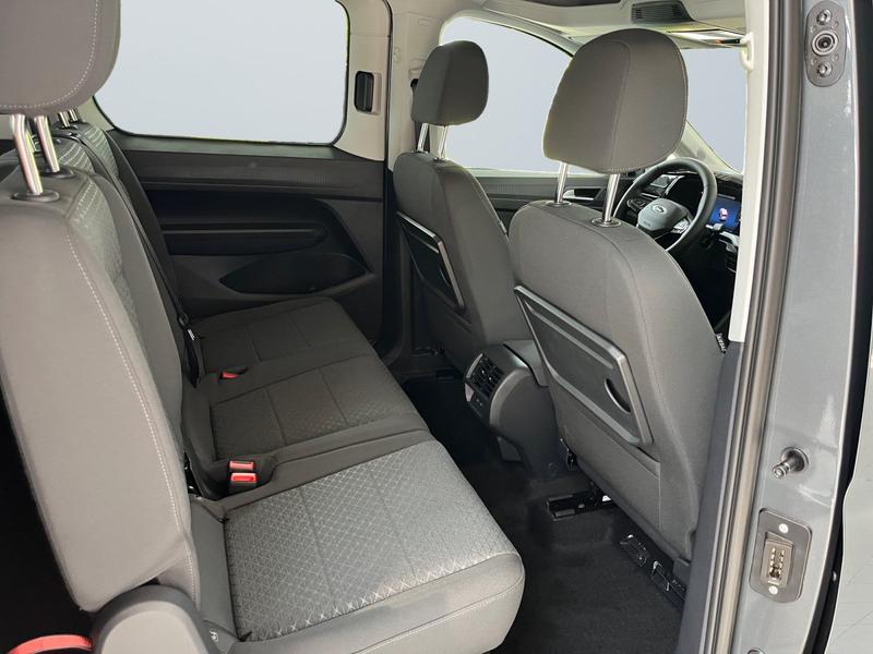 Ford Grand Tourneo · Titanium · Bild 11